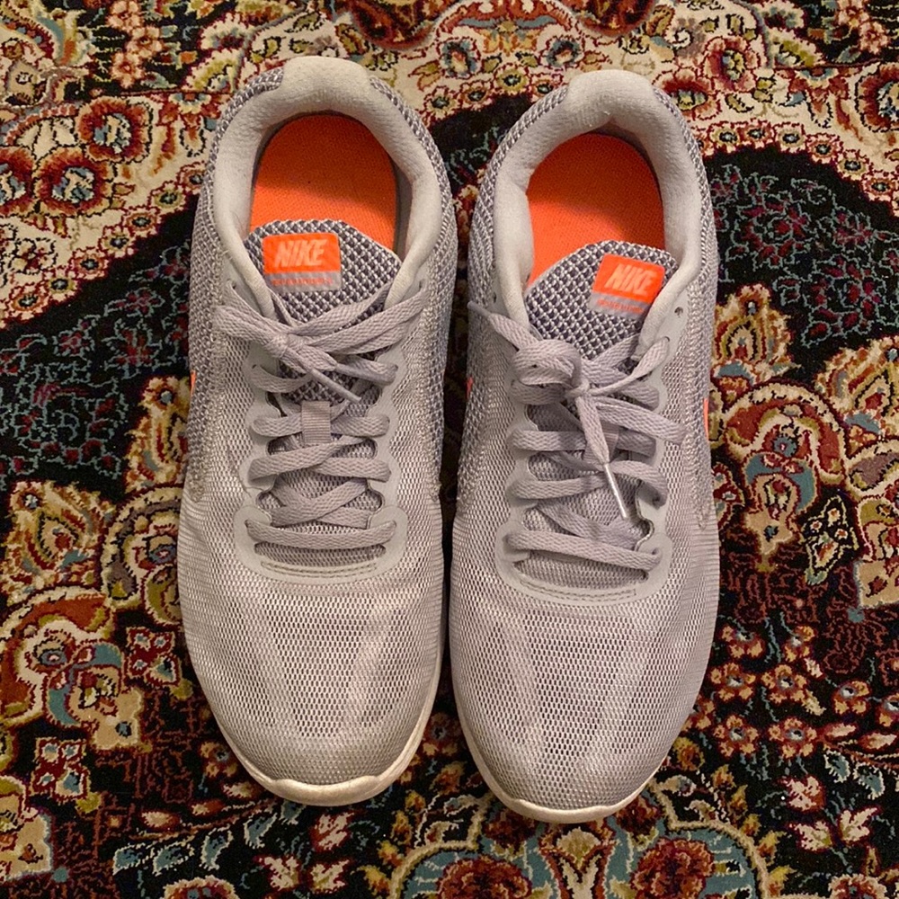 Womens Nike shoes